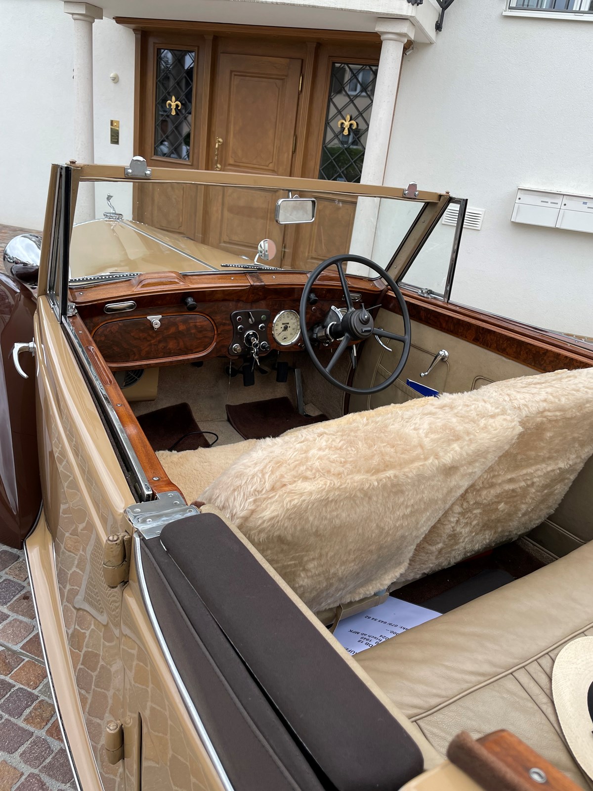 DAIMLER DB18 Tickford-image-4