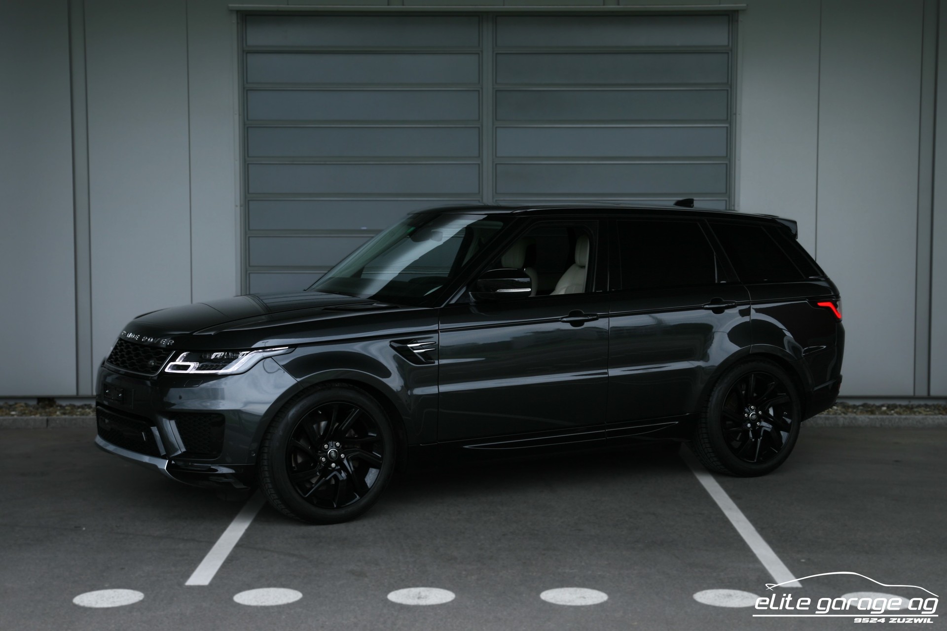 LAND ROVER Range Rover Sport 3.0 SDV6 HSE Dynamic Automatic-image-0