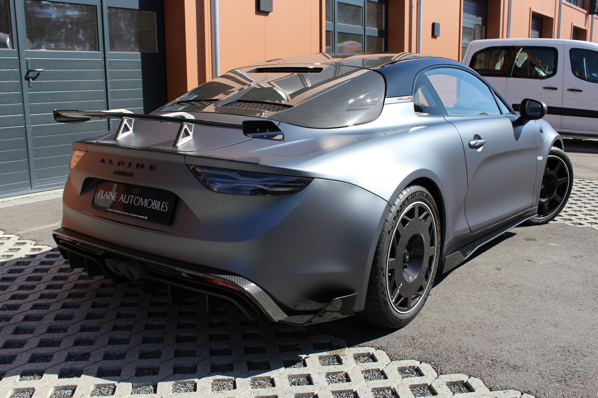 ALPINE A110 R - "Gris Tonnerre Matt * Etrier Jaune * Service gratuit+ Garantie 36 mois "-image-5