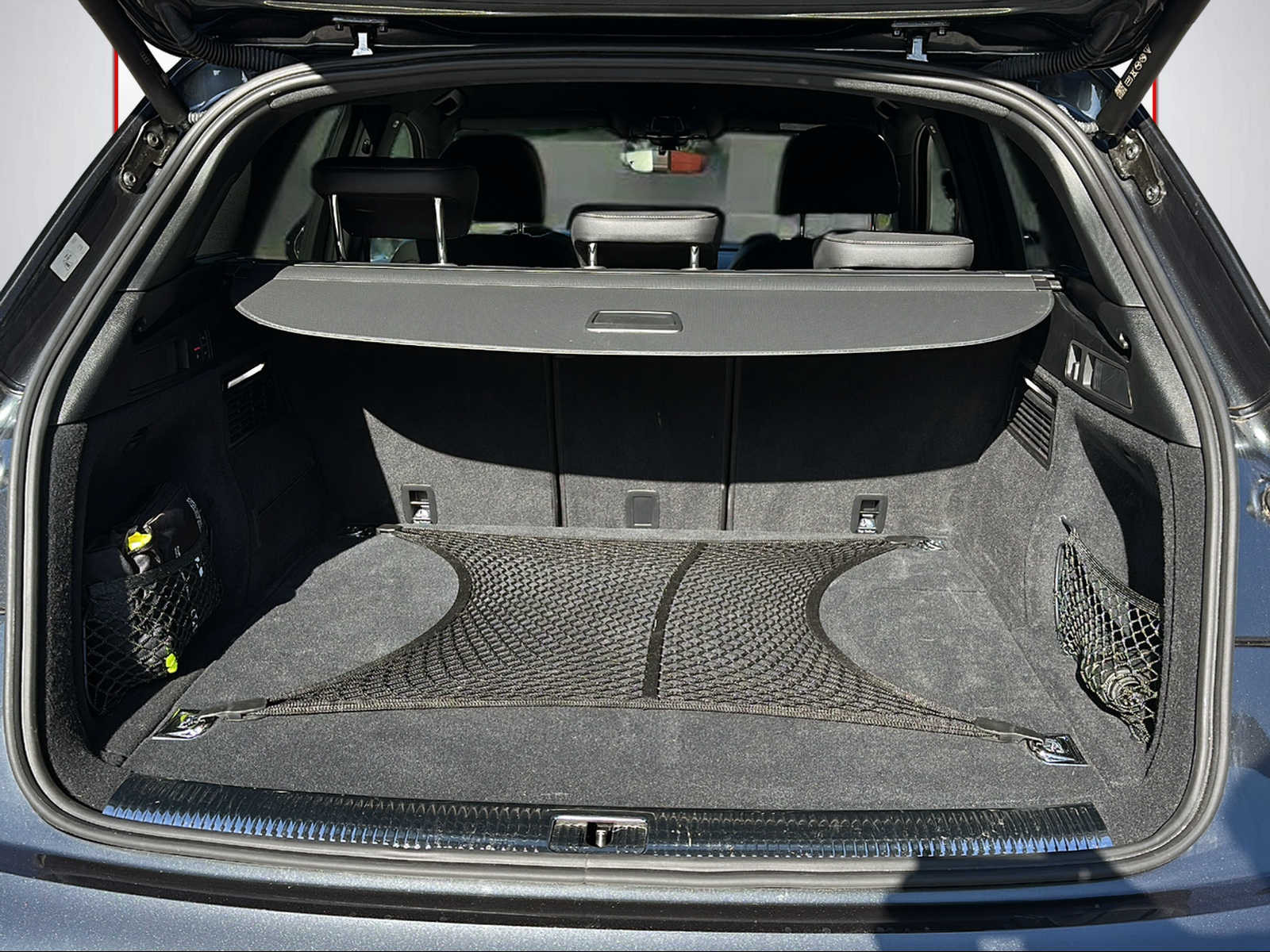 AUDI Q5 55 TFSI e PHEV S line quattro S-tronic-image-11