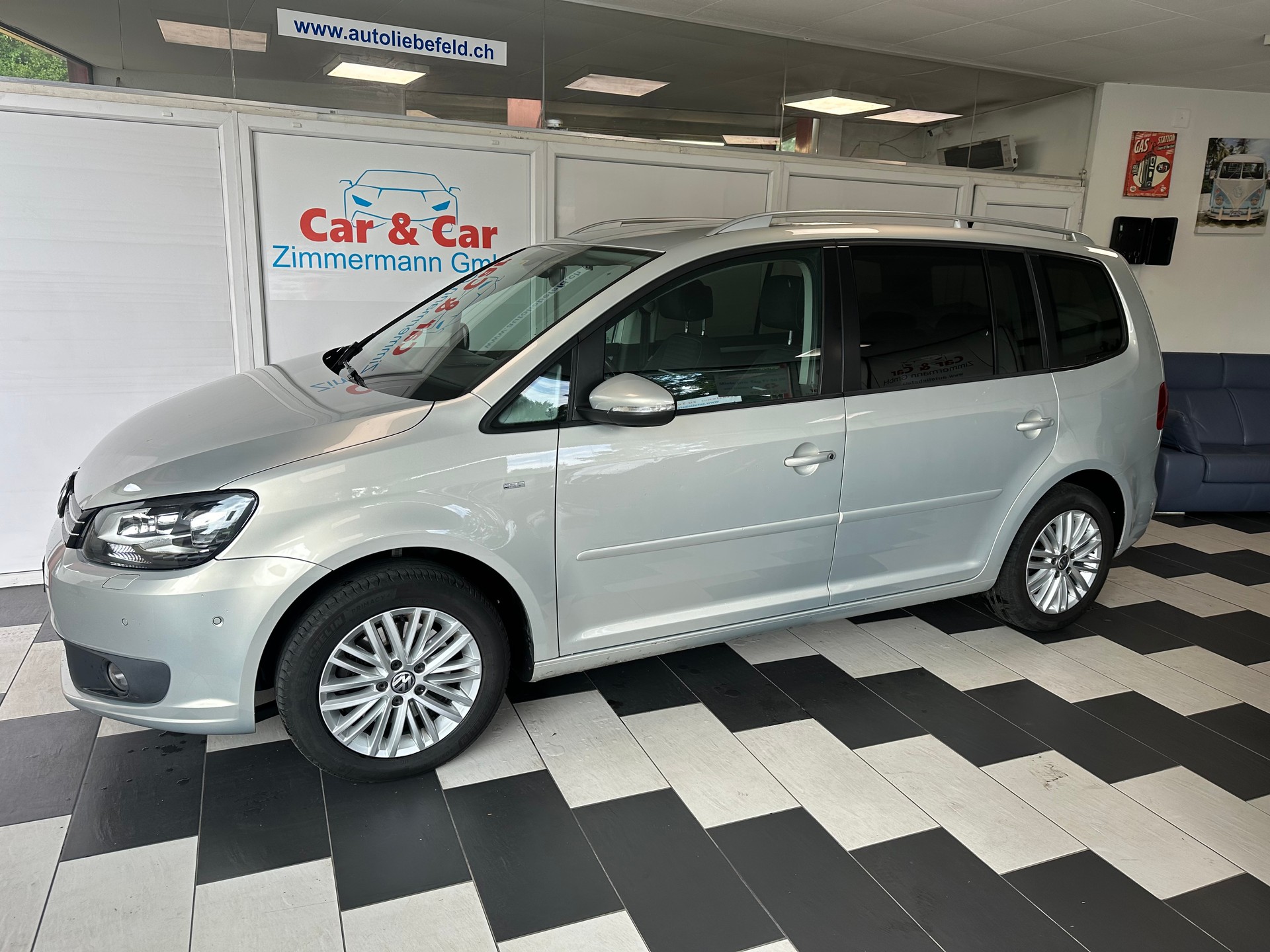 VW Touran 2.0 TDI BlueMotion Technology Comfortline-image-1