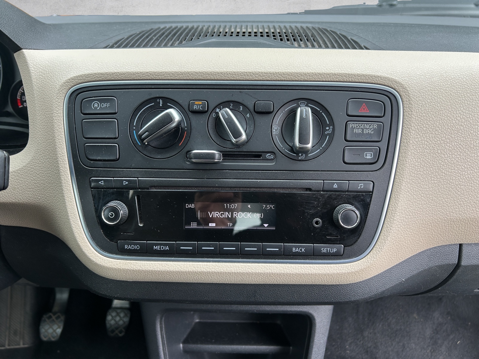 SKODA Citigo 1.0 G-tec Active-image-13