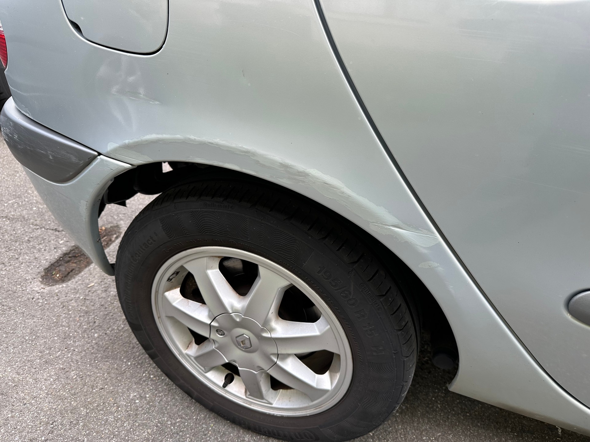 RENAULT Scénic 2.0 16V Privilège FIXPREIS-image-4