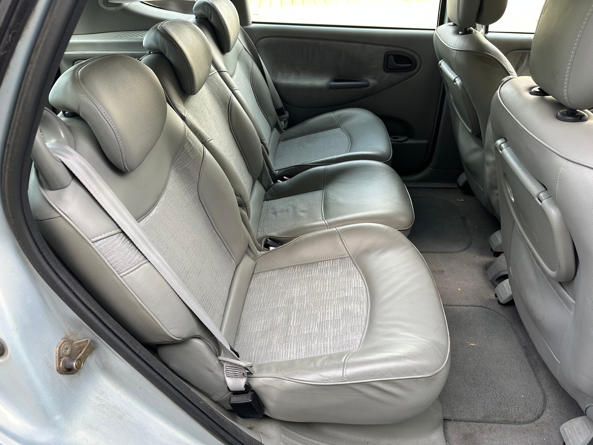 RENAULT Scénic 2.0 16V Privilège FIXPREIS-image-11