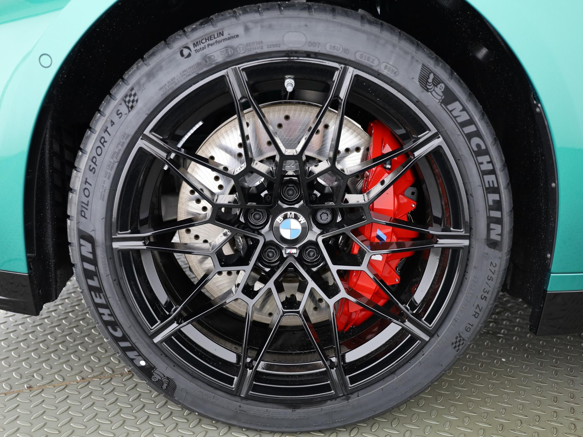BMW M3 Competition xDrive Touring-image-3
