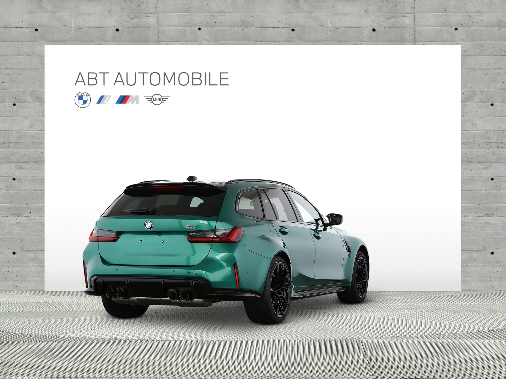 BMW M3 Competition xDrive Touring-image-2