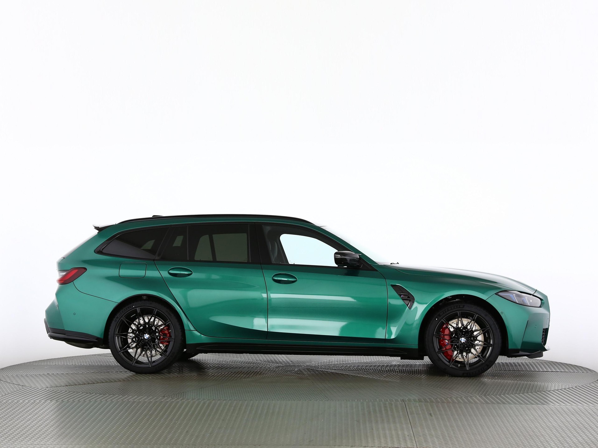 BMW M3 Competition xDrive Touring-image-23