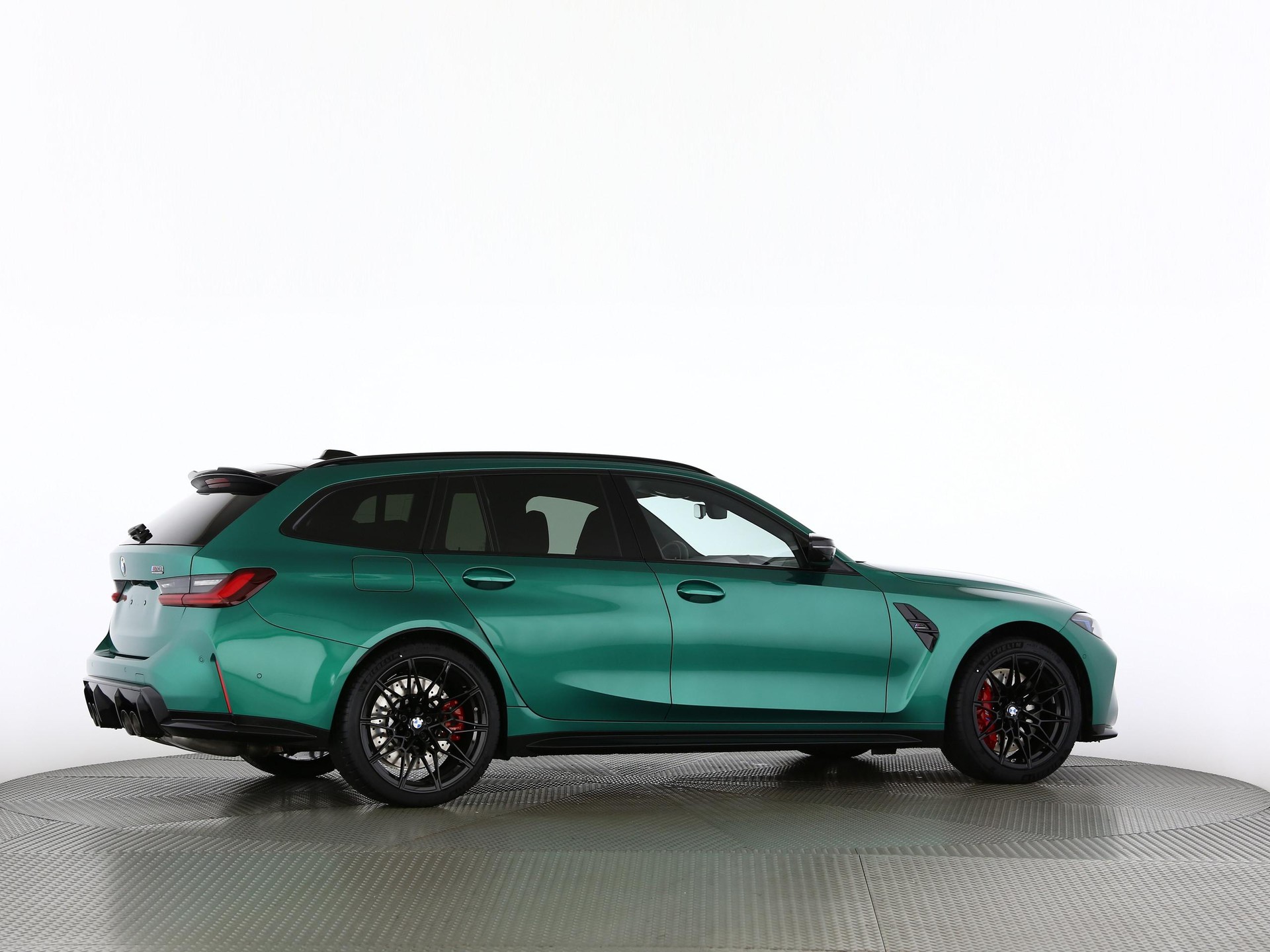 BMW M3 Competition xDrive Touring-image-21