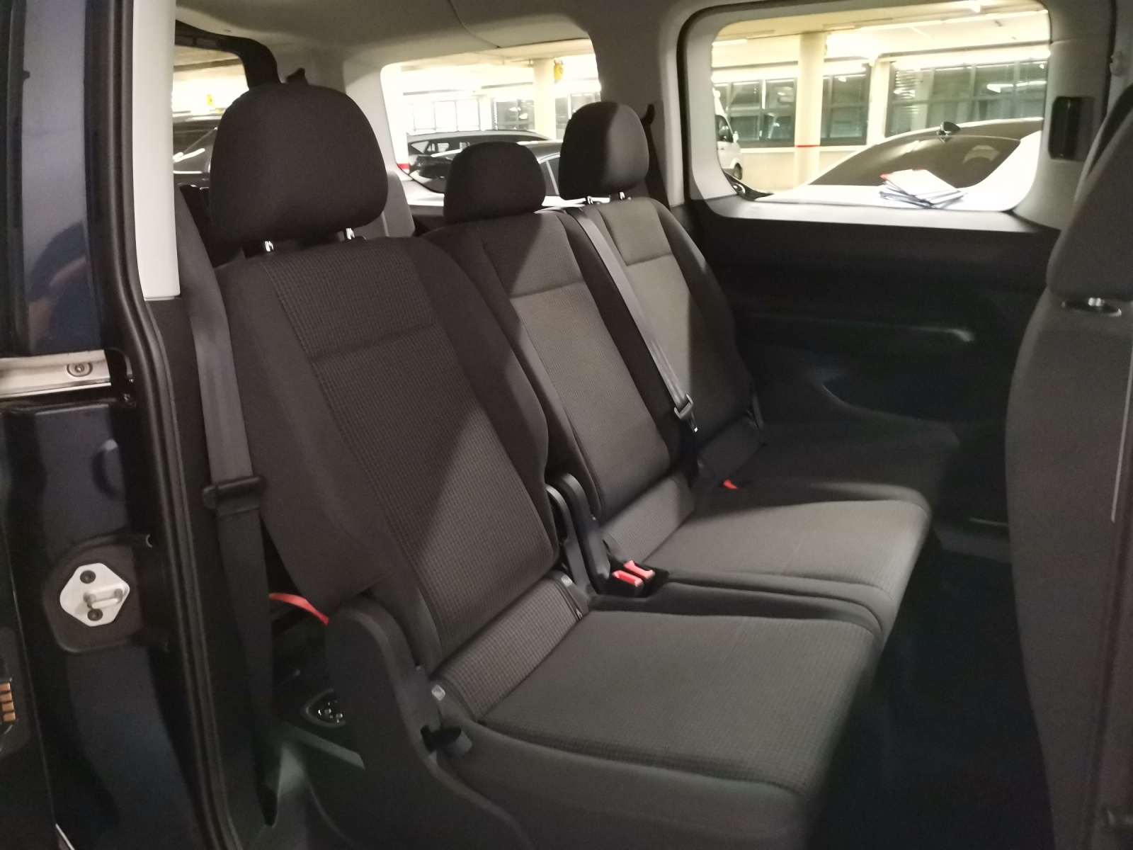 VW Caddy Maxi 1.5 TSI DSG-image-9