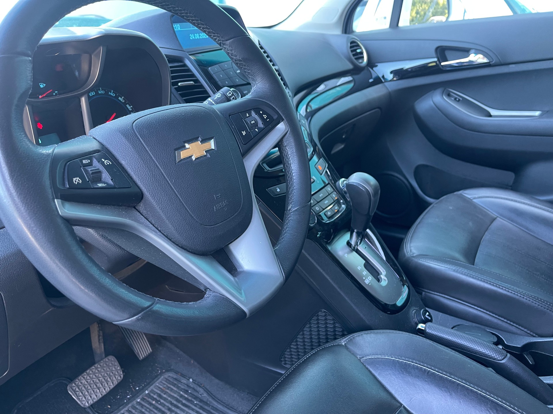 CHEVROLET Orlando 2.0 VCDi LTZ Automatic-image-11