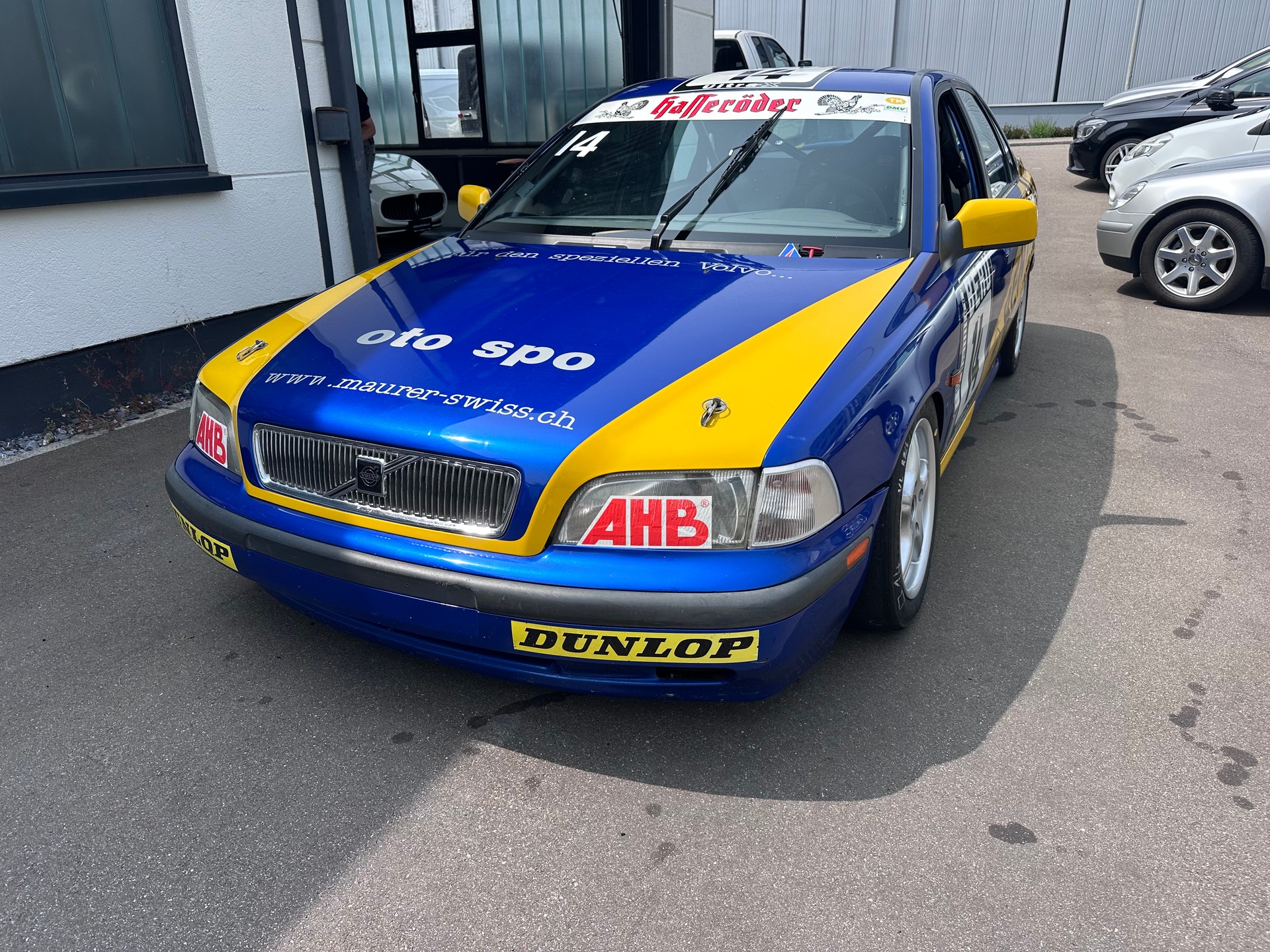 VOLVO Rennwagen