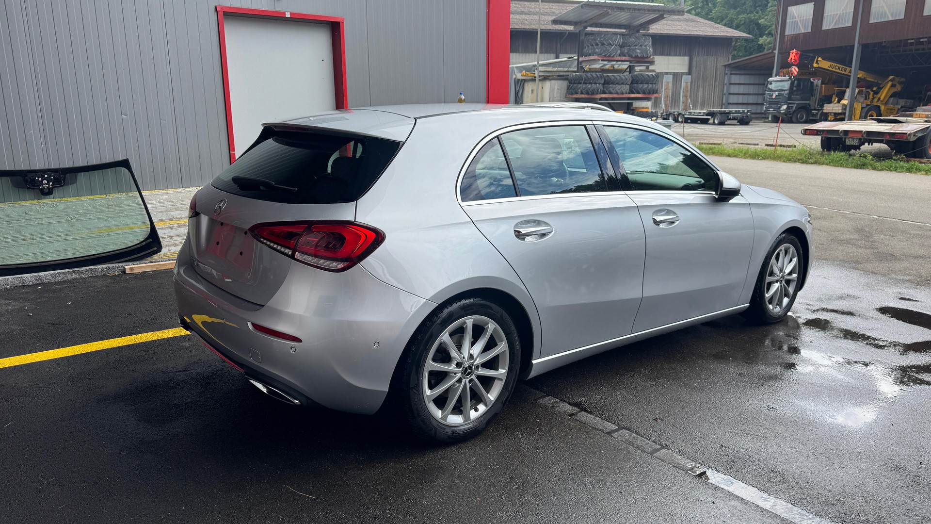 MERCEDES-BENZ A 200 Progressive 7G-DCT-image-4