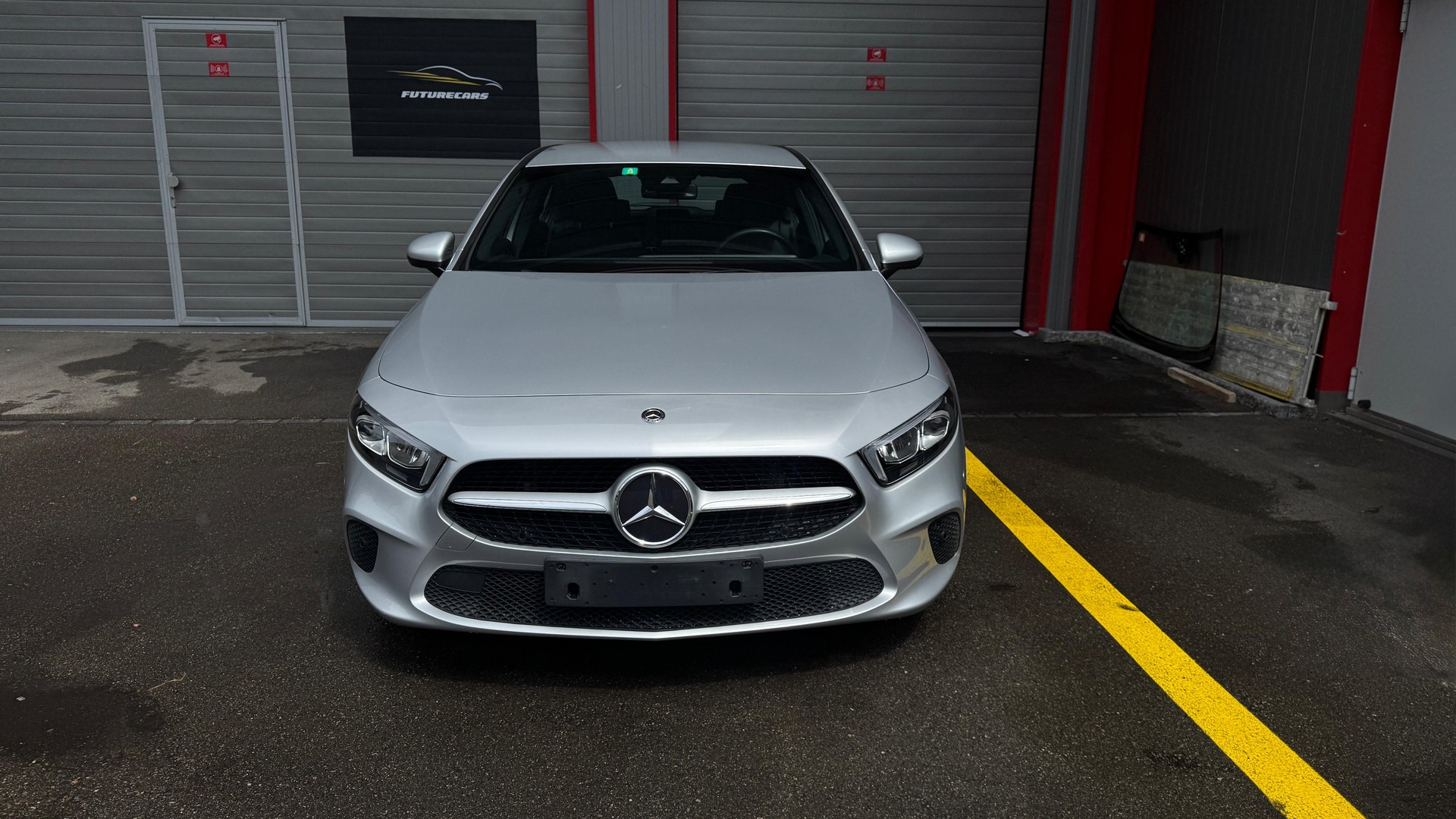MERCEDES-BENZ A 200 Progressive 7G-DCT-image-1