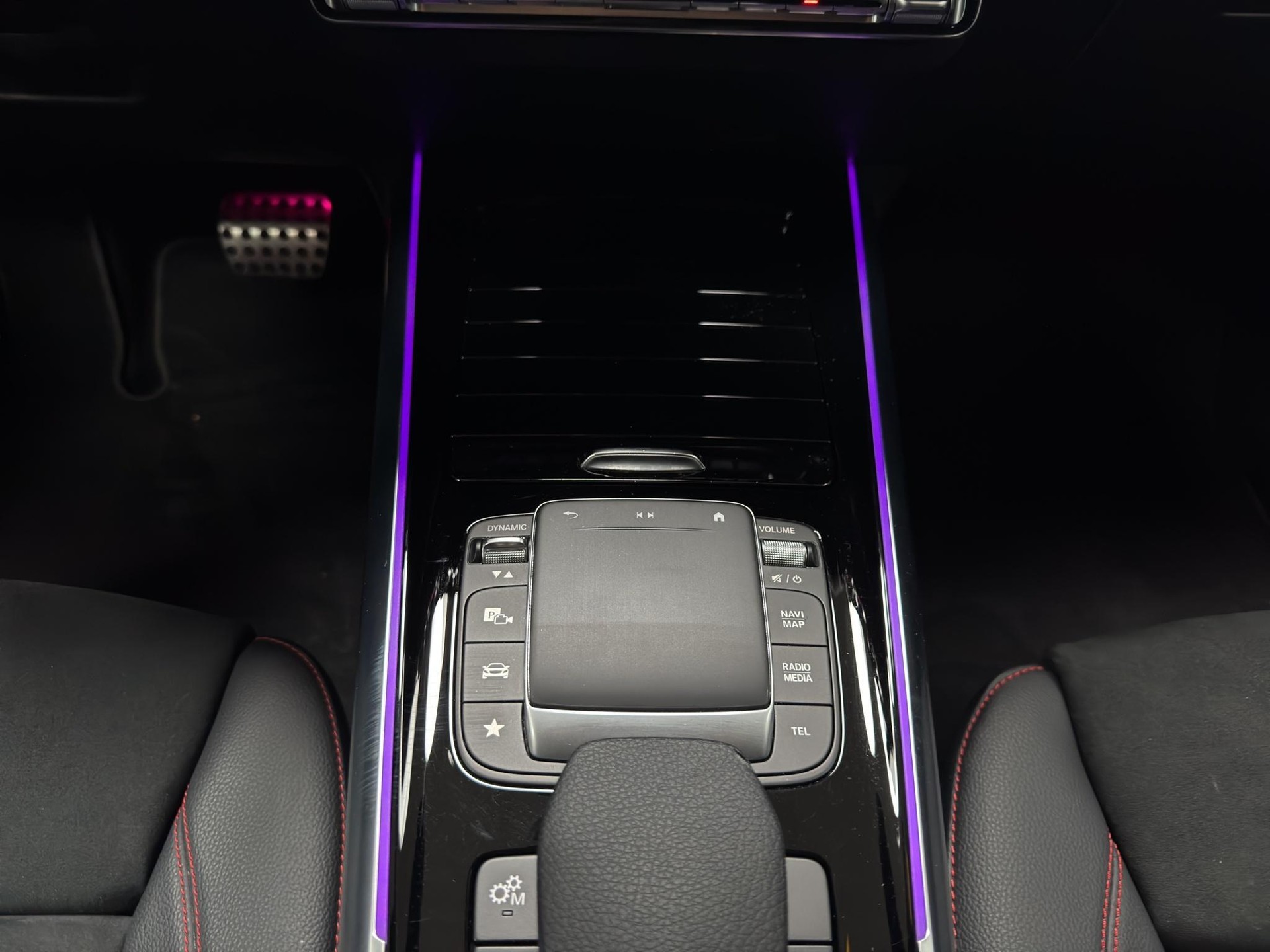 MERCEDES-BENZ GLA 35 AMG 4matic-image-13