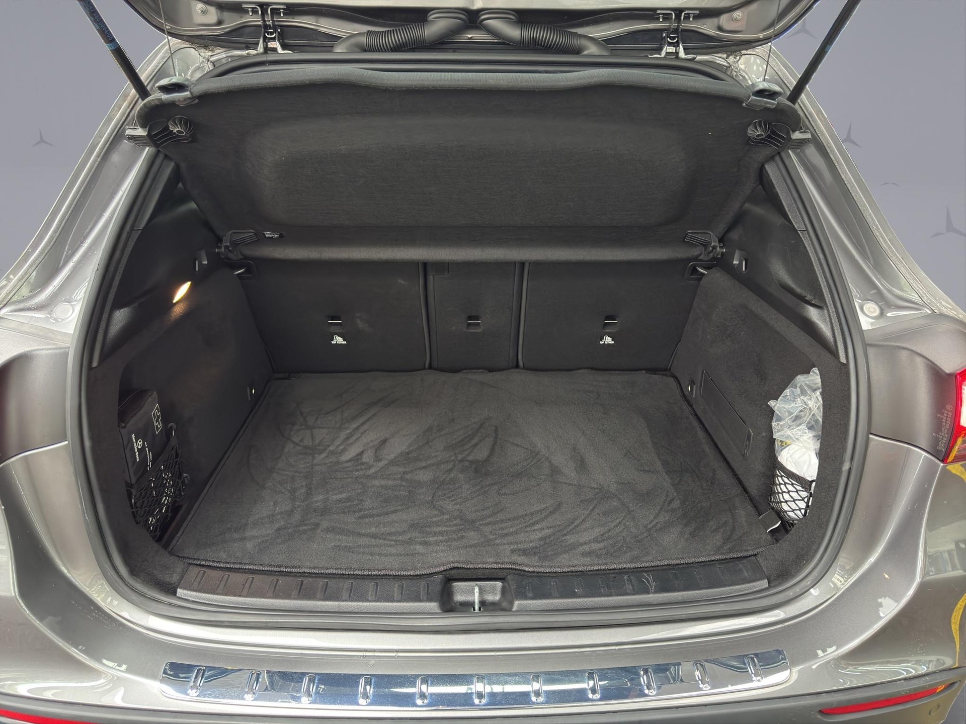 MERCEDES-BENZ GLA 35 AMG 4matic-image-18