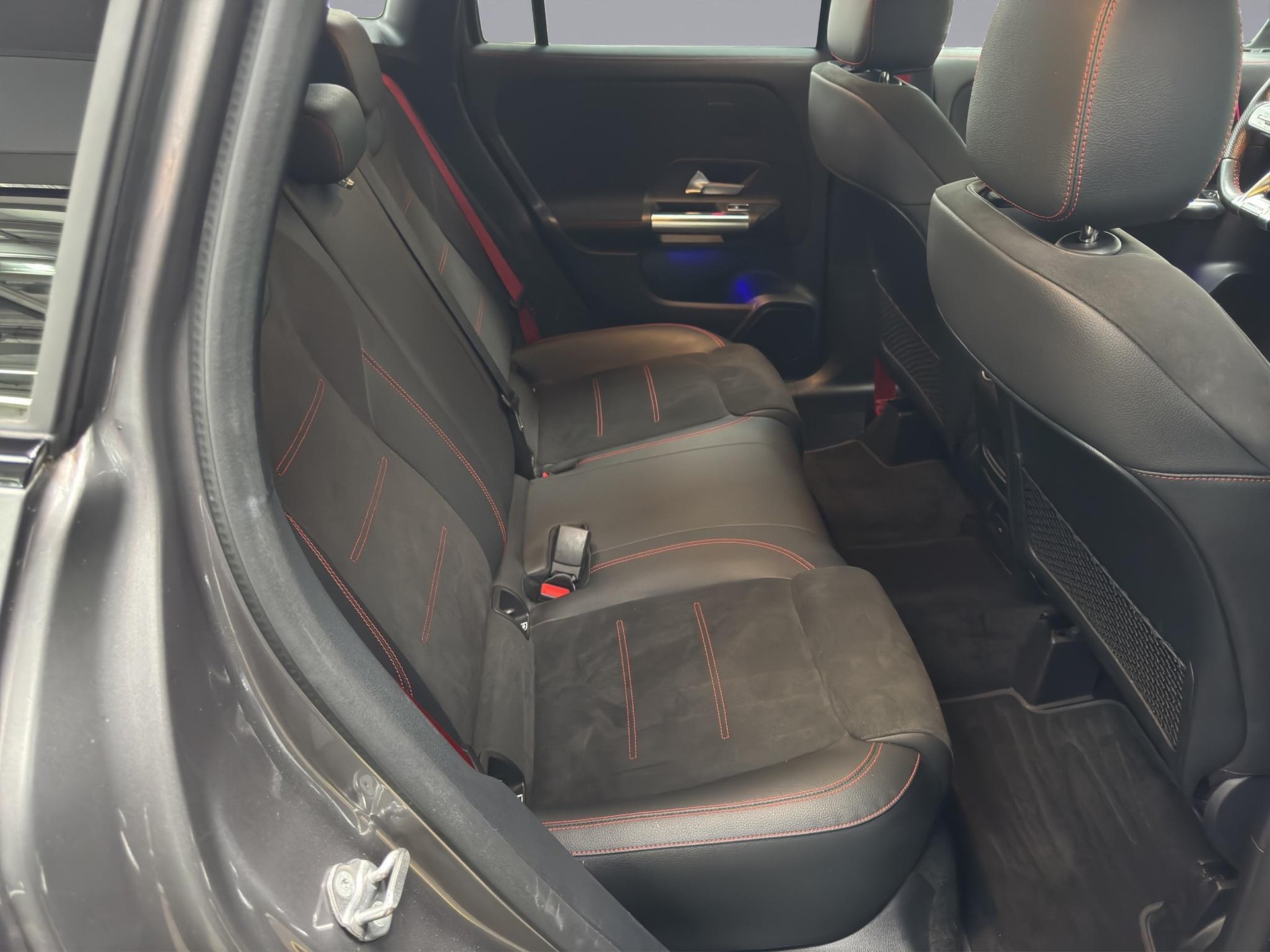 MERCEDES-BENZ GLA 35 AMG 4matic-image-17