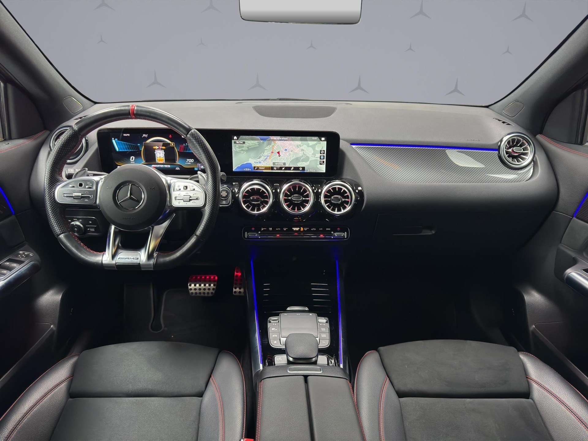 MERCEDES-BENZ GLA 35 AMG 4matic-image-12