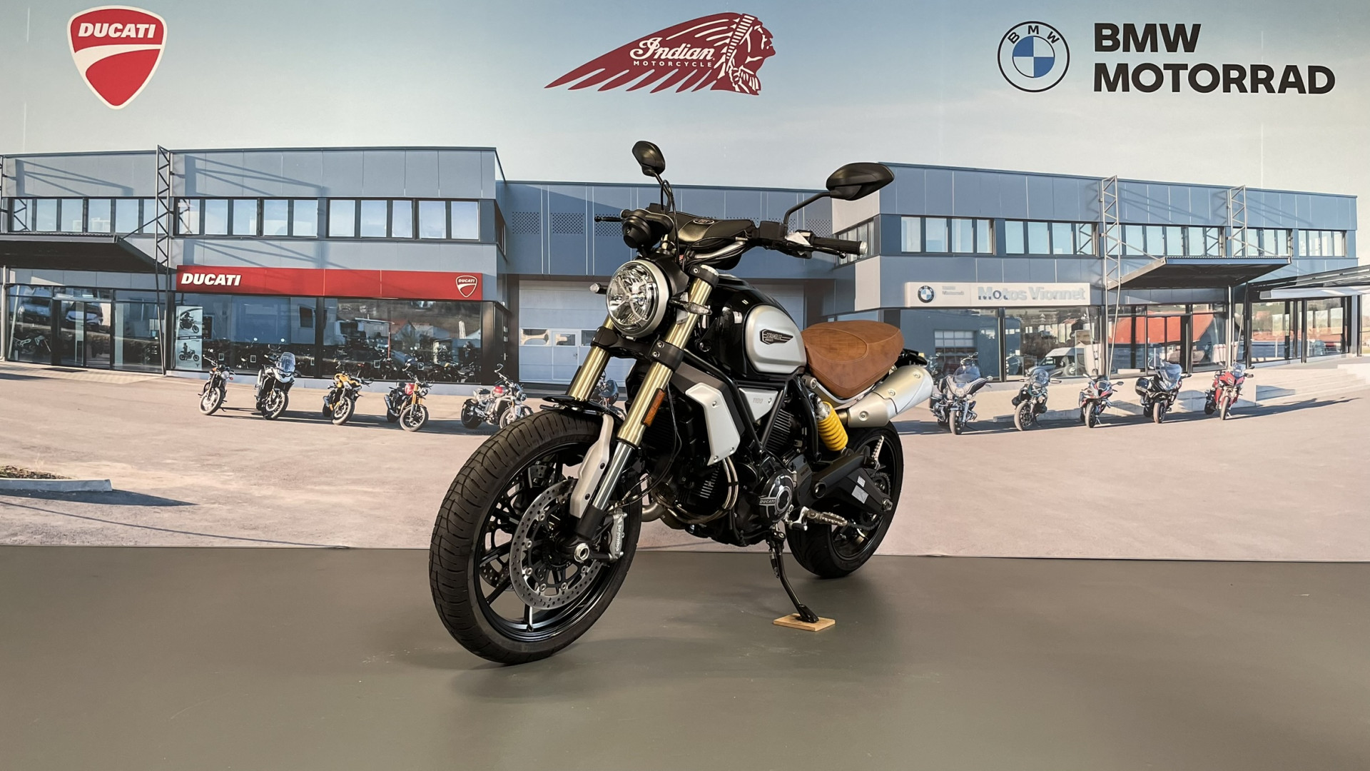 DUCATI Scrambler 1100-showroom-element-2