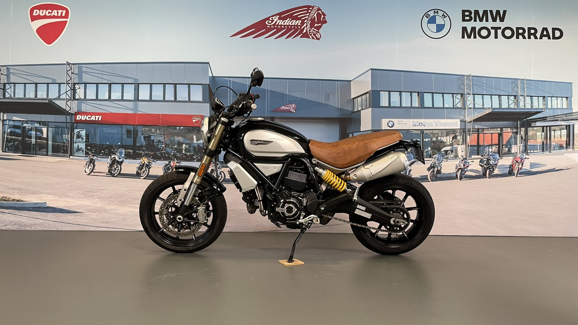 DUCATI Scrambler 1100-showroom-element-3
