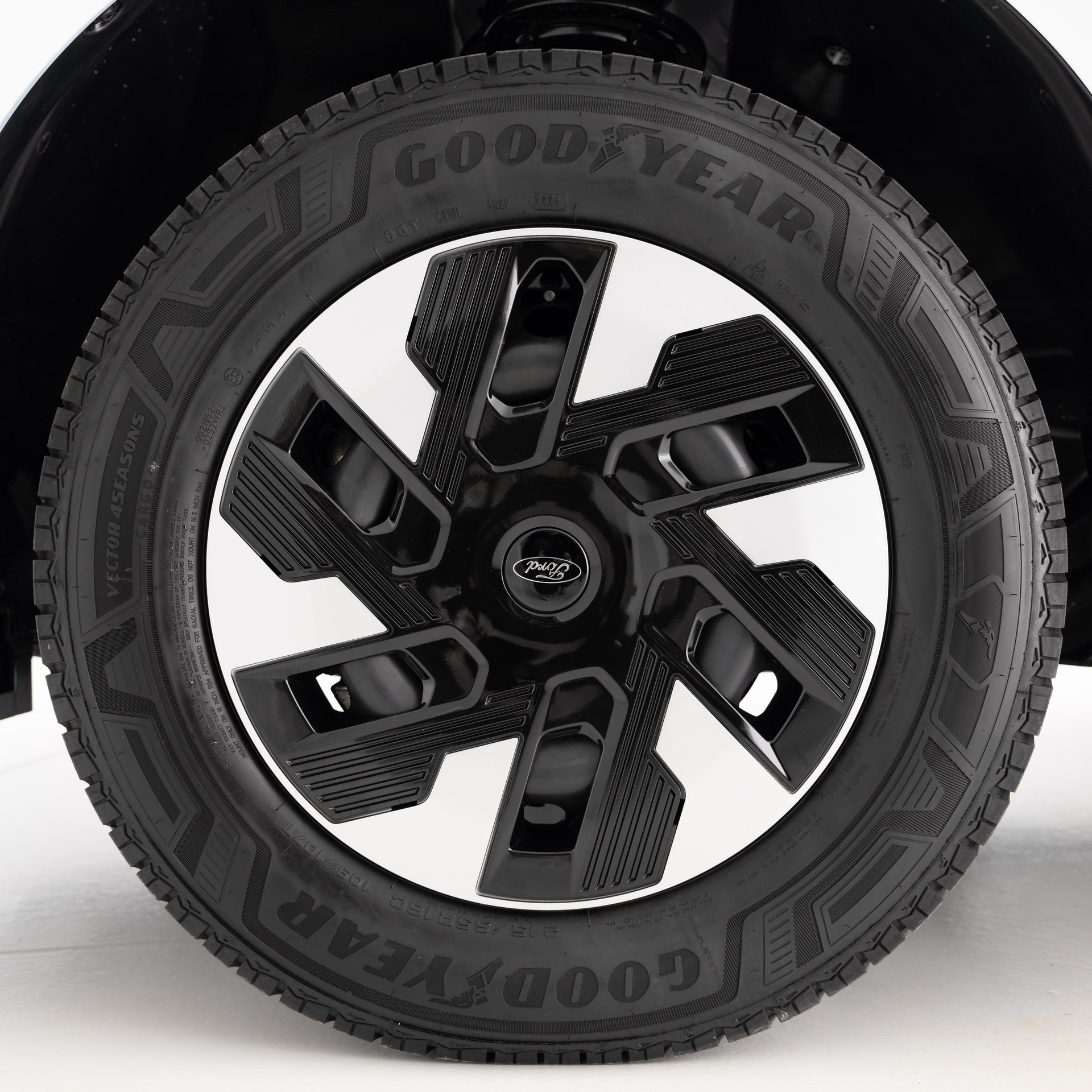 FORD E-Transit Custom Van 320 L1 82.5kWh Trend-image-17