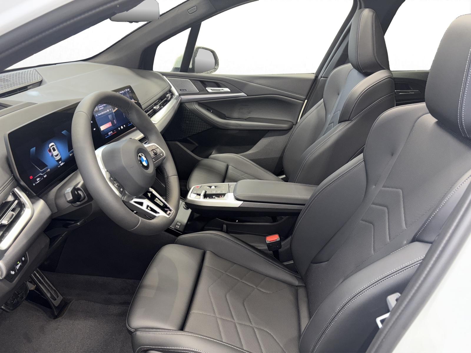 BMW 223i xDrive Active Tourer-image-9