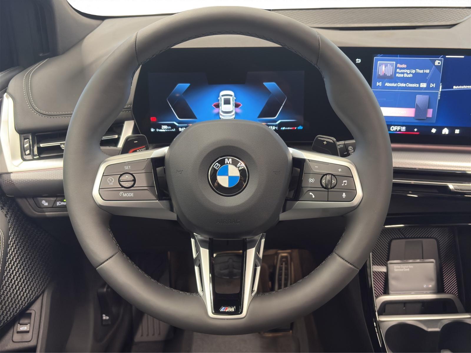 BMW 223i xDrive Active Tourer-image-10