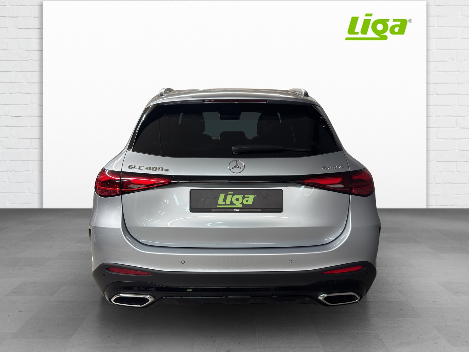 MERCEDES-BENZ GLC 400 e AMG Line 4Matic EQ Star-image-4