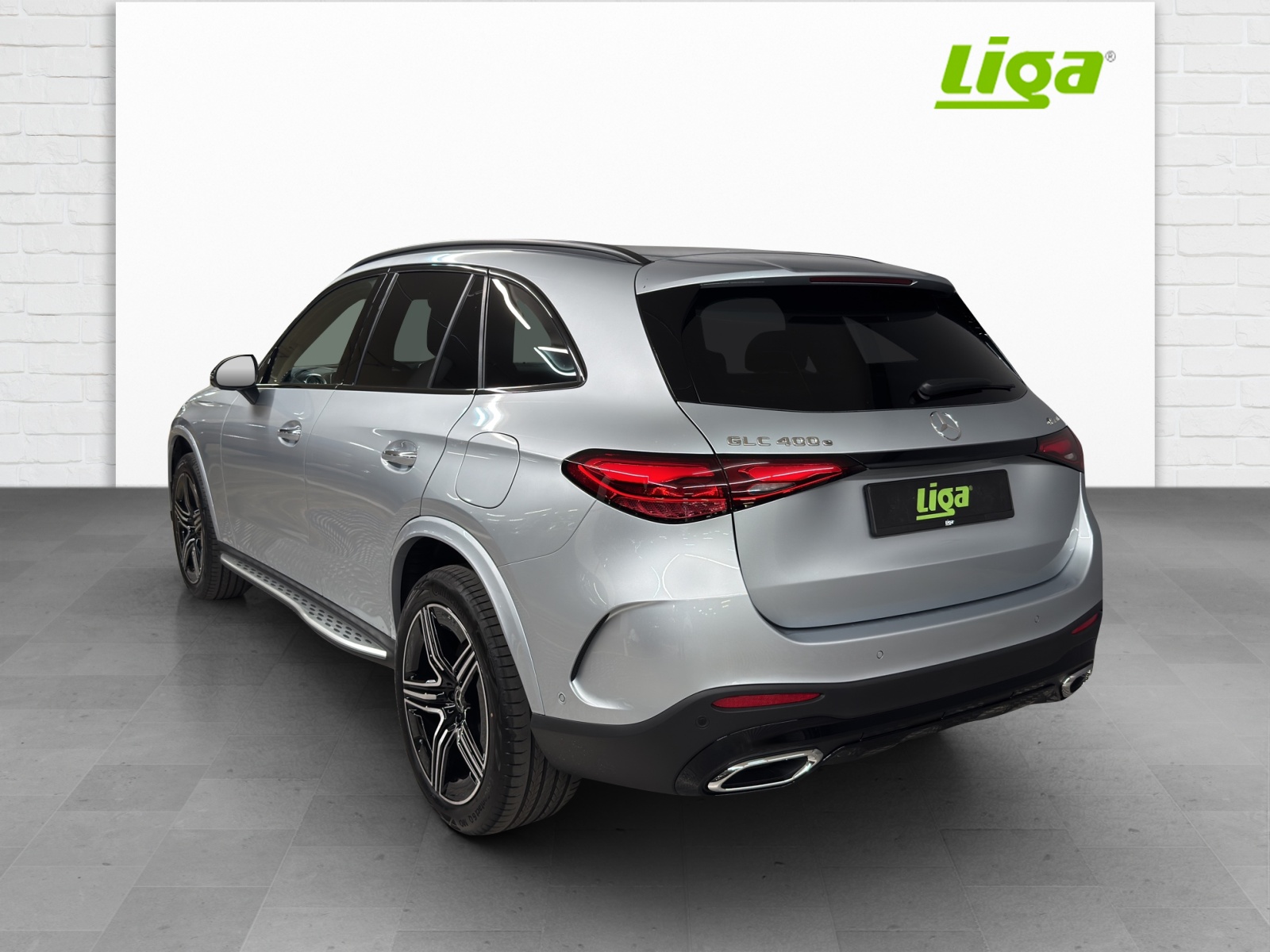 MERCEDES-BENZ GLC 400 e AMG Line 4Matic EQ Star-image-3