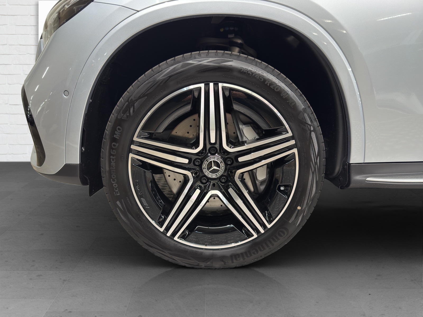 MERCEDES-BENZ GLC 400 e AMG Line 4Matic EQ Star-image-5
