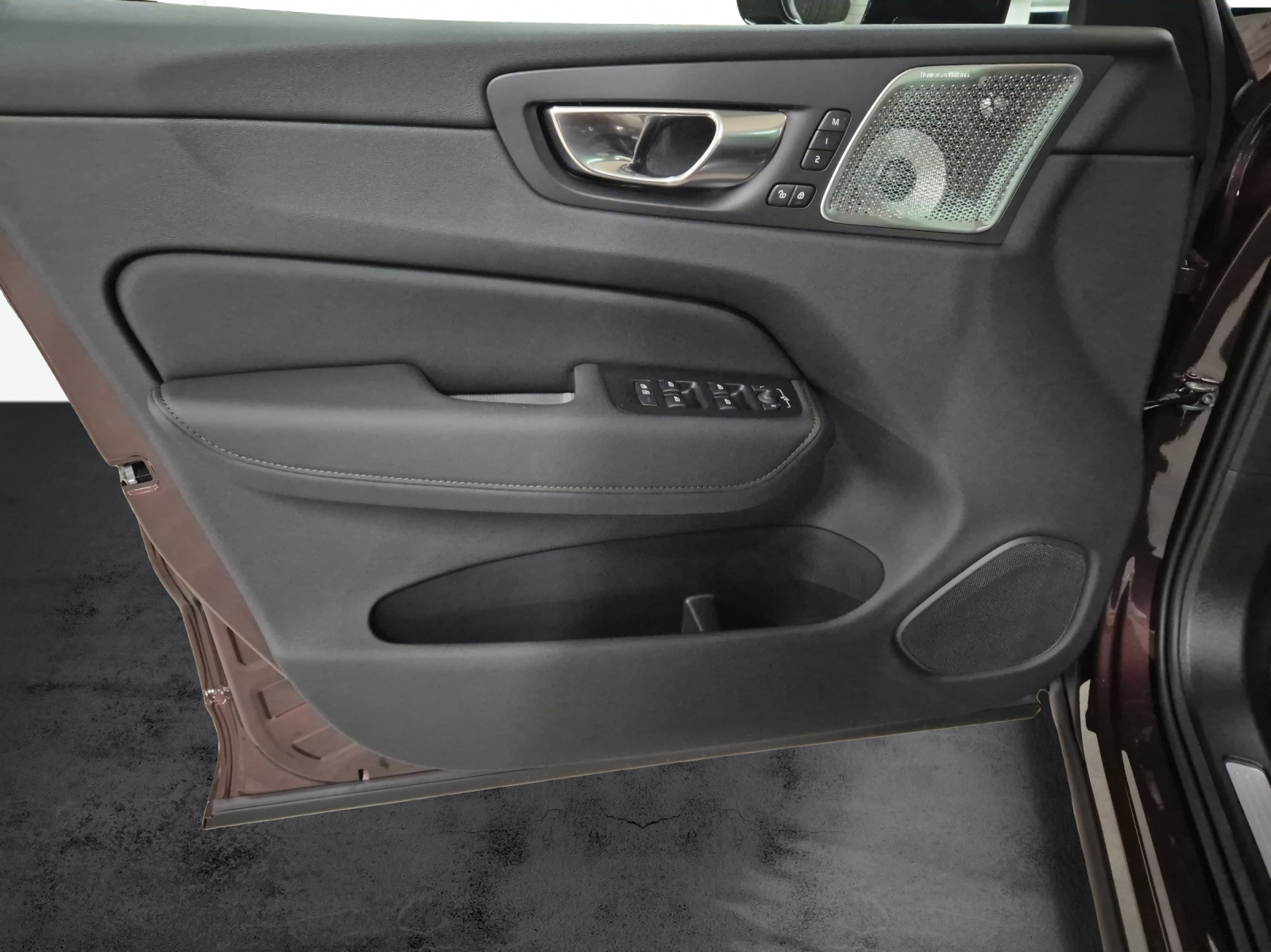 VOLVO XC60 2.0 T6 TE Ultra Dark eAWD-image-15