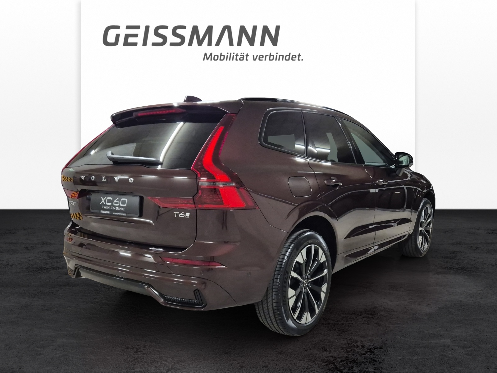 VOLVO XC60 2.0 T6 TE Ultra Dark eAWD-image-5