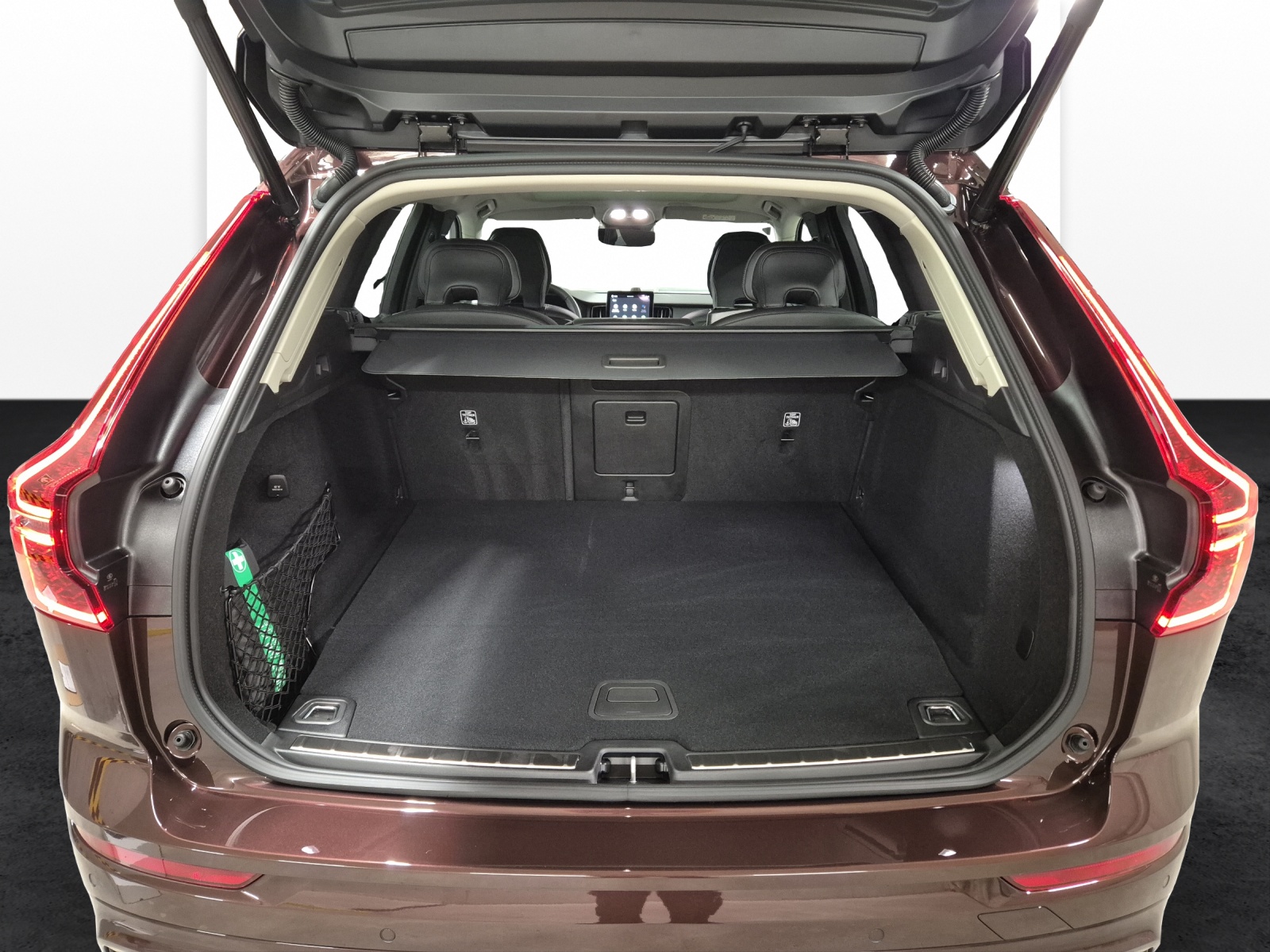 VOLVO XC60 2.0 T6 TE Ultra Dark eAWD-image-17