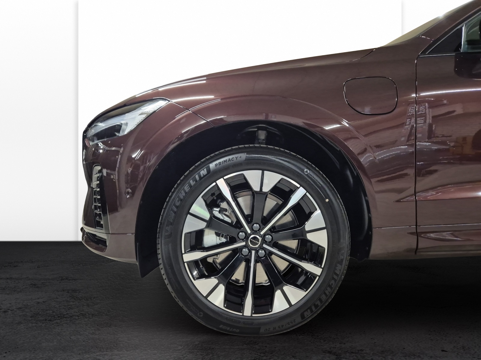 VOLVO XC60 2.0 T6 TE Ultra Dark eAWD-image-18