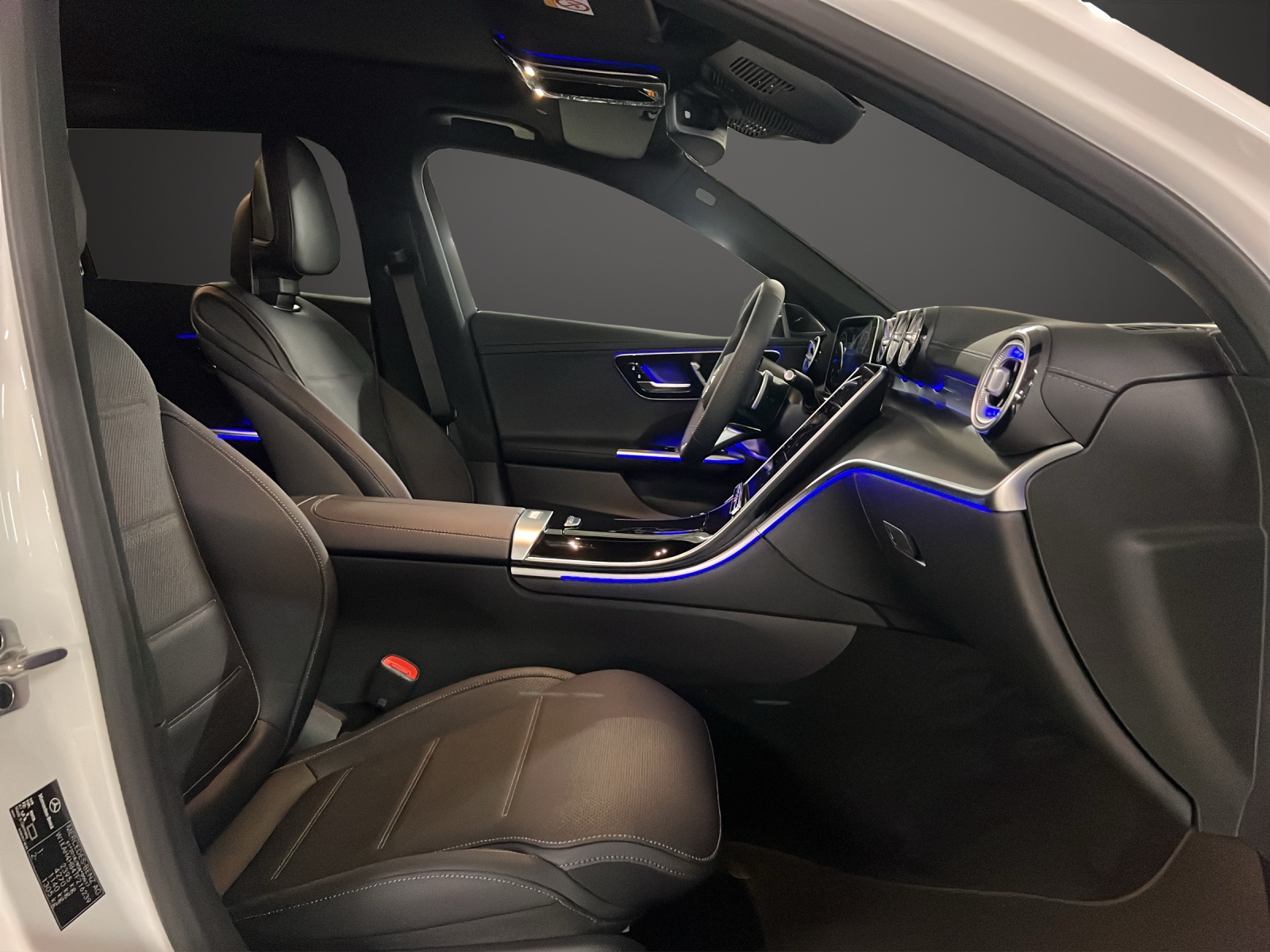 MERCEDES-BENZ C 300 T 4 Matic-image-11
