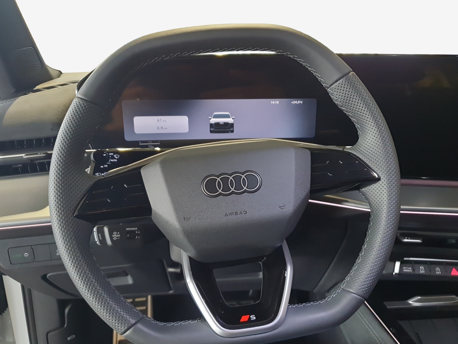 AUDI Q3 SUV 110 kW TFSI S tronic-image-9