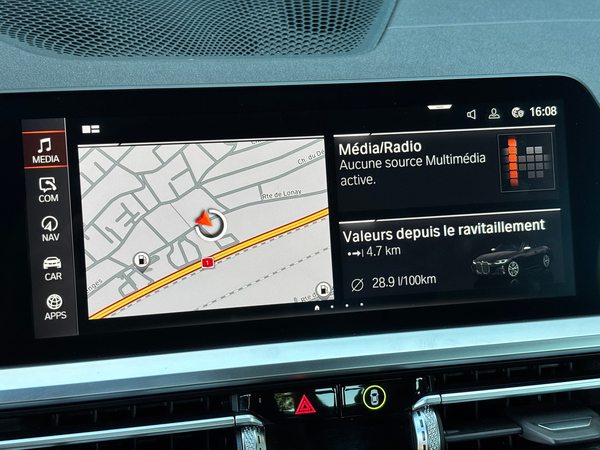 BMW M440i xDrive 48V Cabriolet Steptronic-image-24