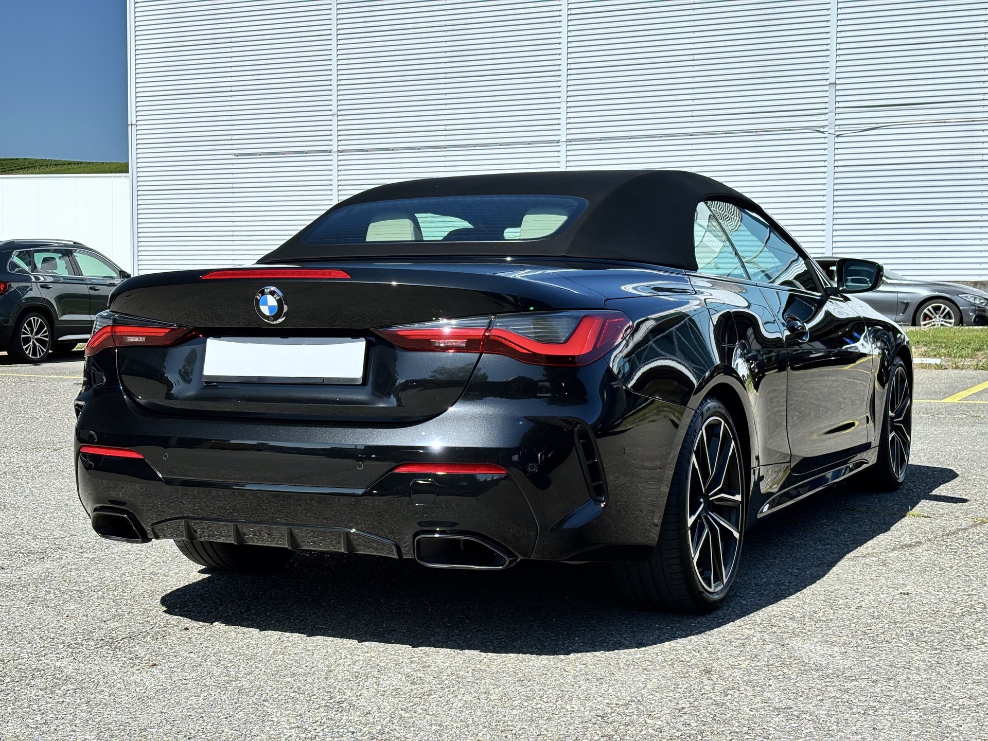 BMW M440i xDrive 48V Cabriolet Steptronic-image-3
