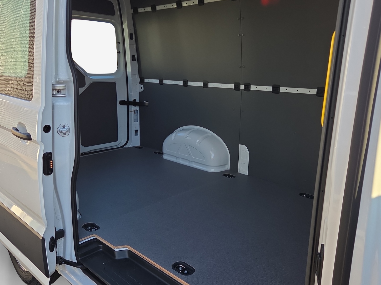 VW Crafter 35 2.0 TDI Entry L3-image-11