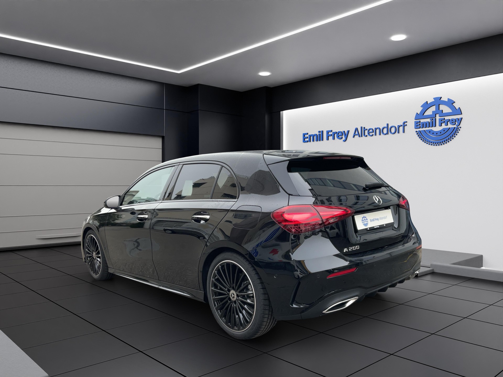 MERCEDES-BENZ A 200 Night Star AMG Line-image-3