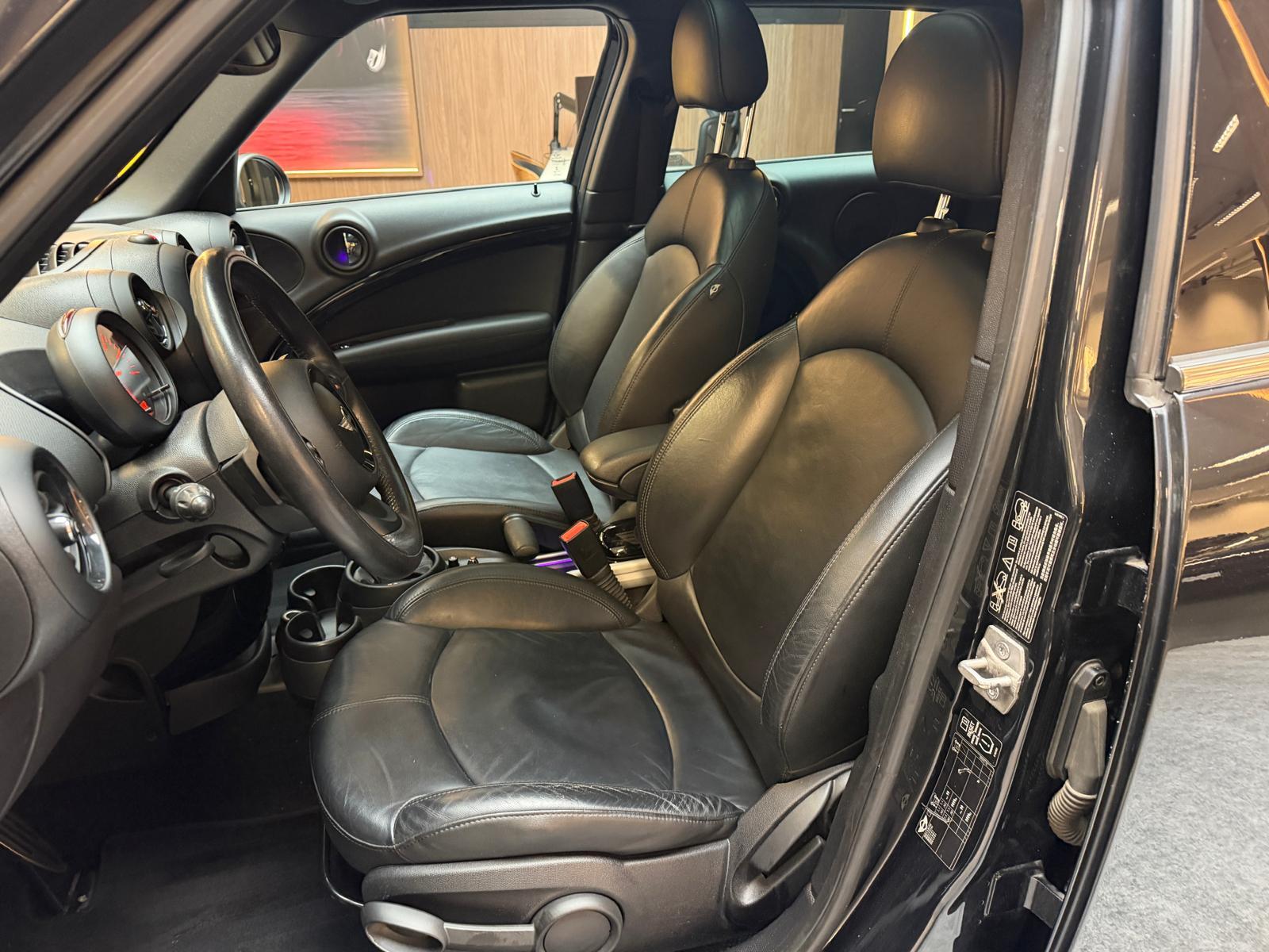 MINI Countryman R60 2.0 SD Cooper ALL4-image-13
