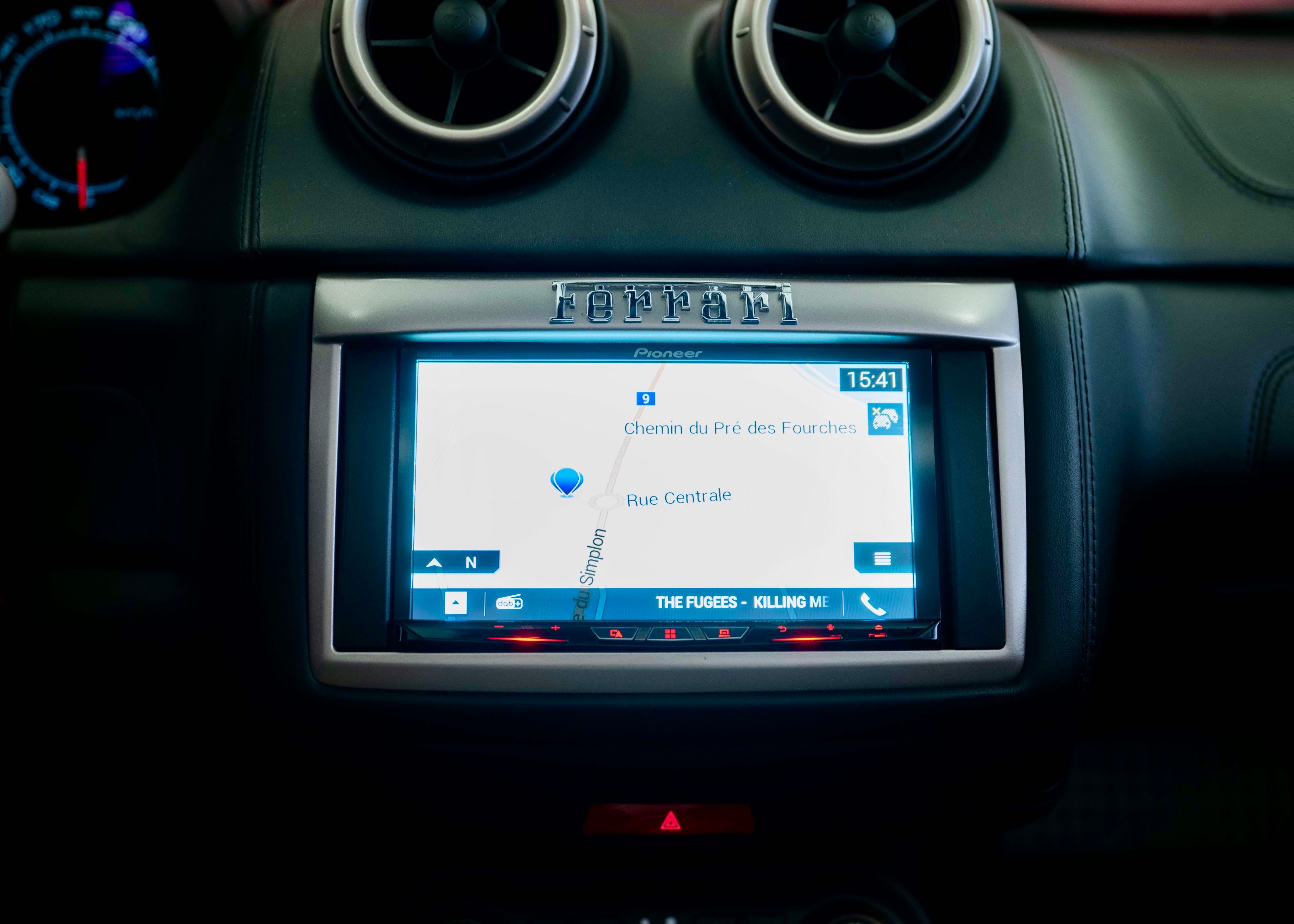 Image FERRARI CALIFORNIA California 4.3 V8 (2nd hand, Swiss model, 100% original, full Ferrari service history)