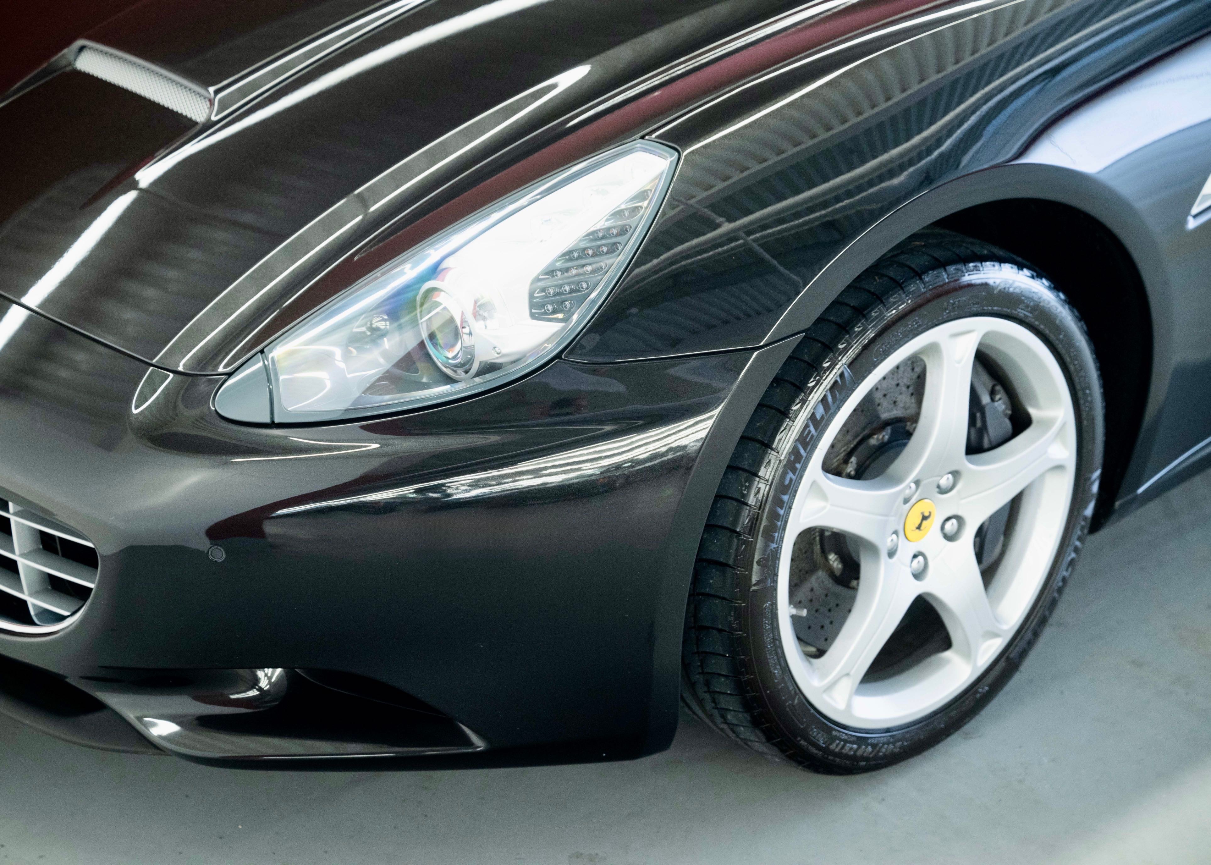 Image FERRARI CALIFORNIA California 4.3 V8 (2nd hand, Swiss model, 100% original, full Ferrari service history)