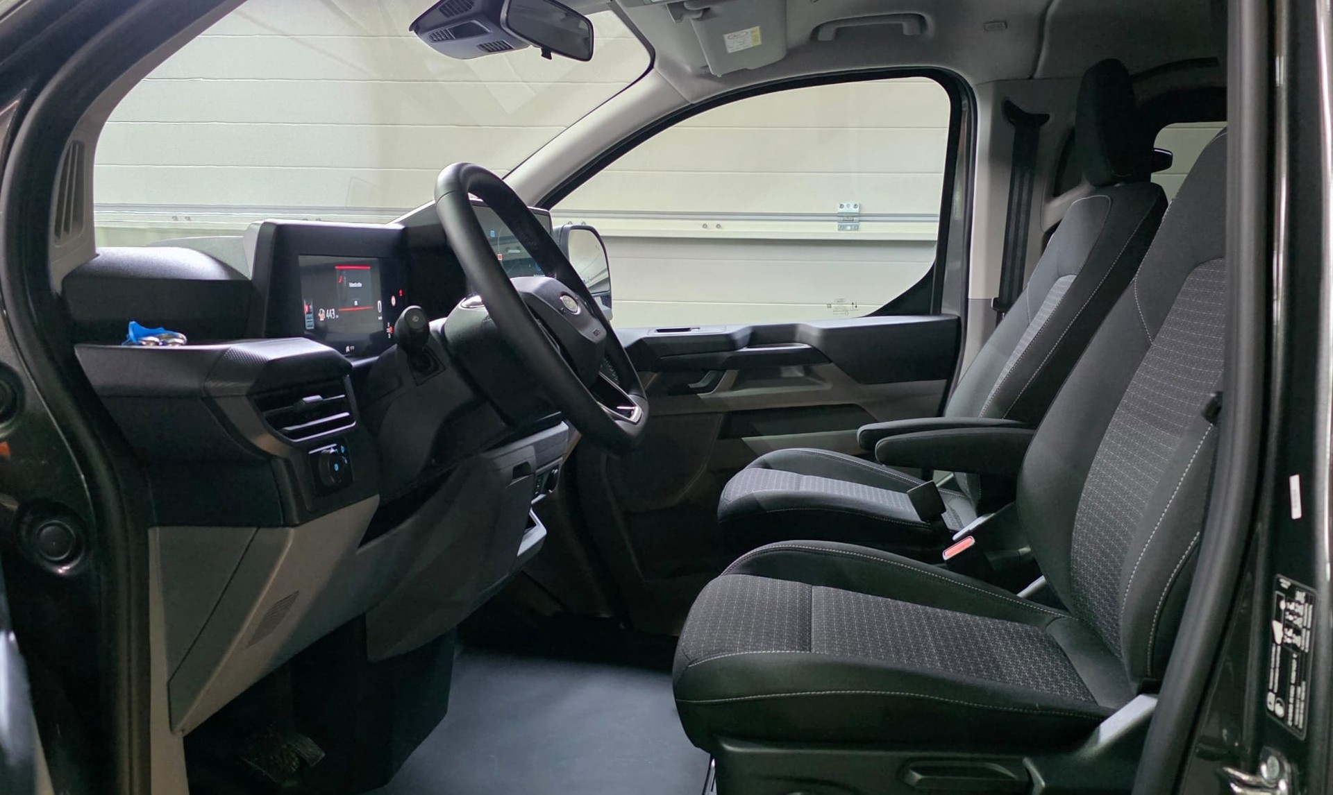 FORD Tourneo Bus 320 L2H1 TitaniumX Automat *LaneAssist*Sitzheizung*Lenkradheizung*Rückfahrkamera*-image-8