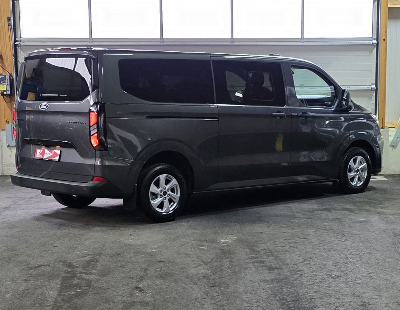 FORD Tourneo Bus 320 L2H1 TitaniumX Automat *LaneAssist*Sitzheizung*Lenkradheizung*Rückfahrkamera*-image-4