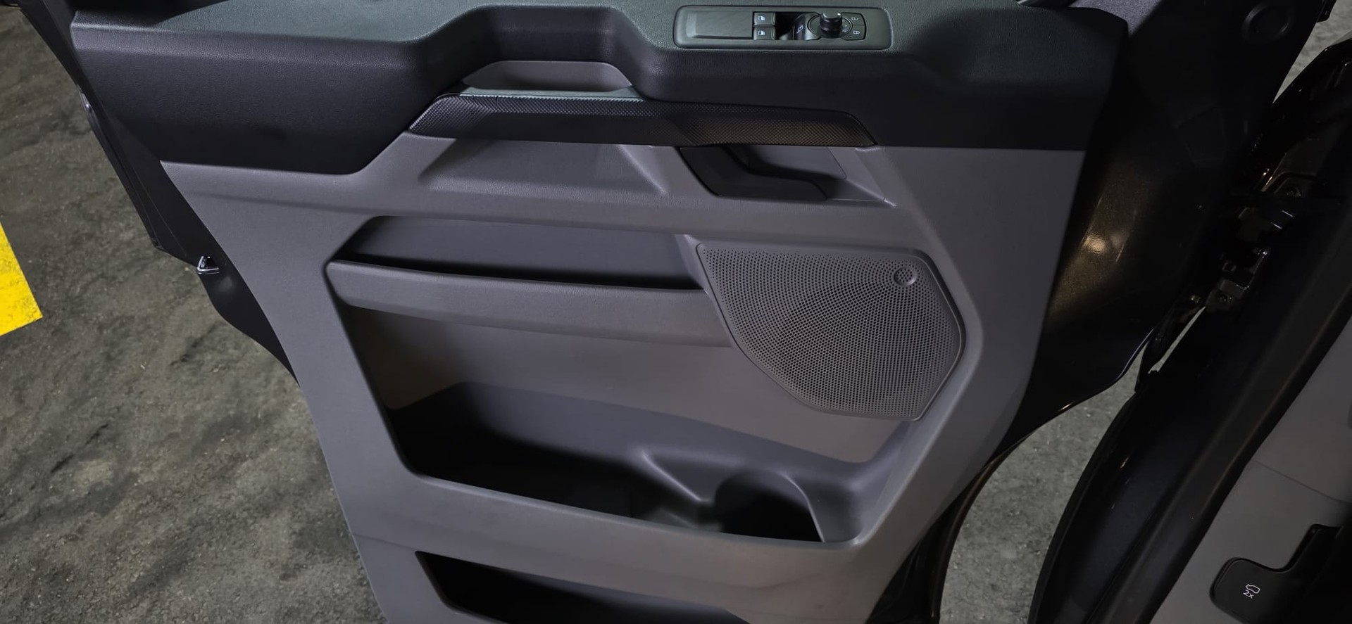 FORD Tourneo Bus 320 L2H1 TitaniumX Automat *LaneAssist*Sitzheizung*Lenkradheizung*Rückfahrkamera*-image-15