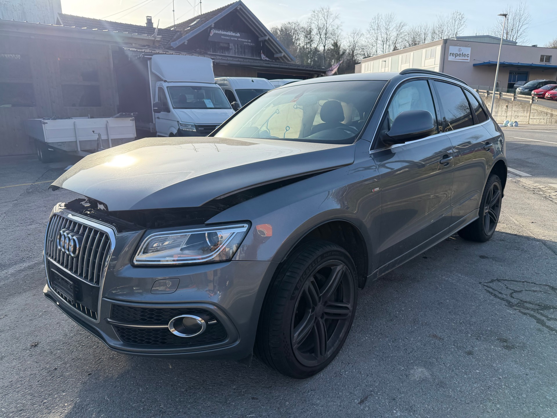 AUDI Q5 2.0 TFSI quattro tiptronic-image-1