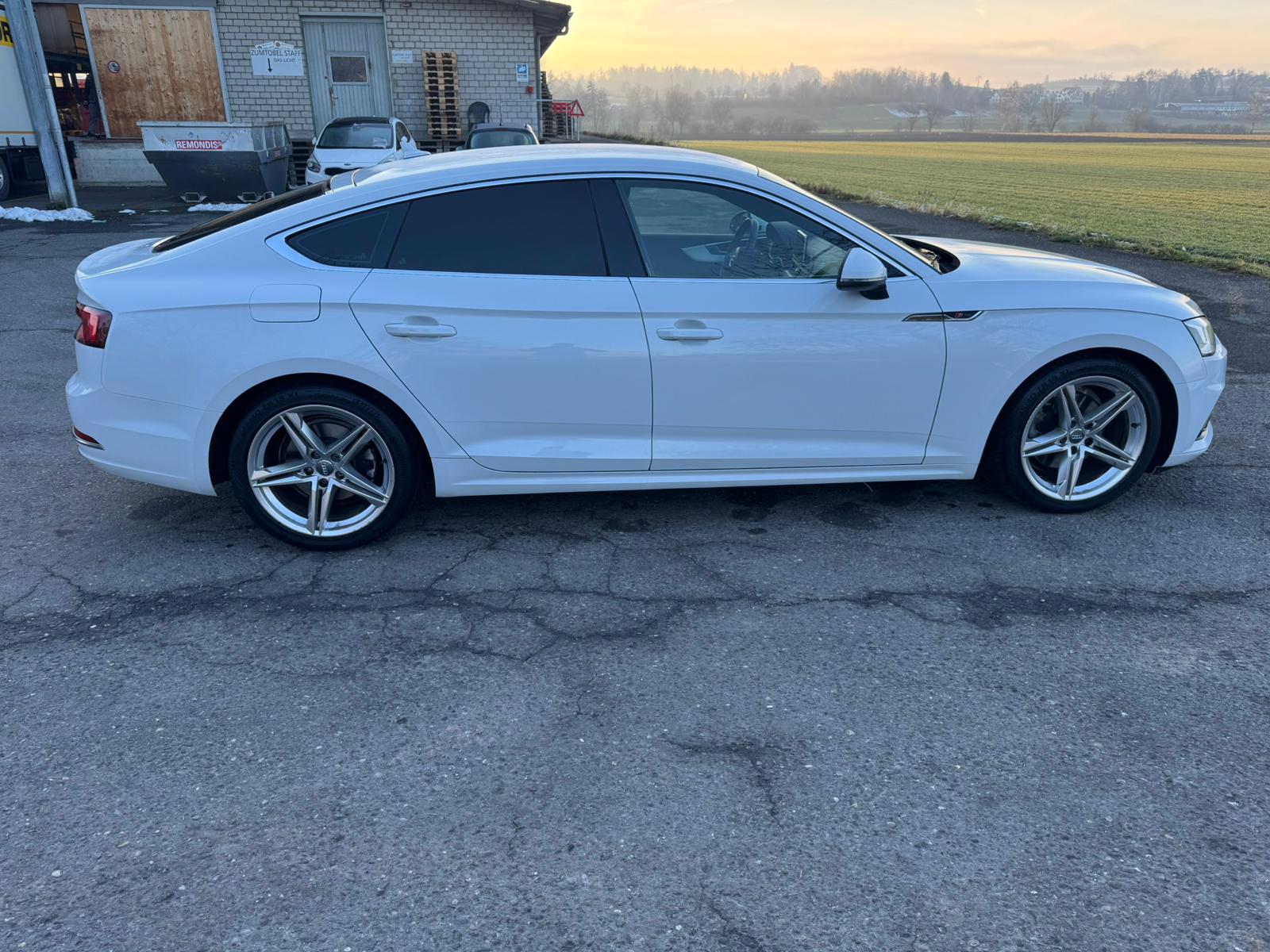 AUDI A5 Sportback 35 TDI S-Line Design S-tronic-image-9