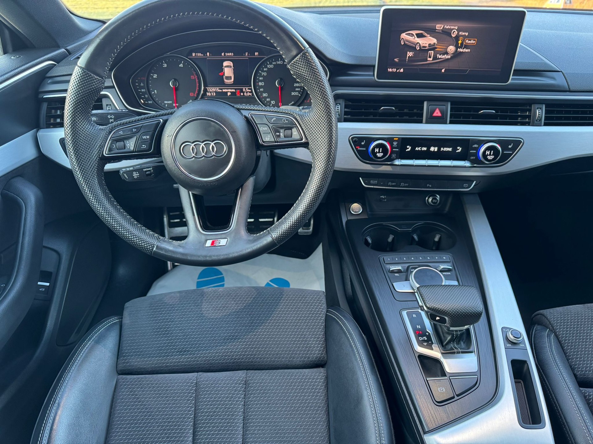 AUDI A5 Sportback 35 TDI S-Line Design S-tronic-image-17
