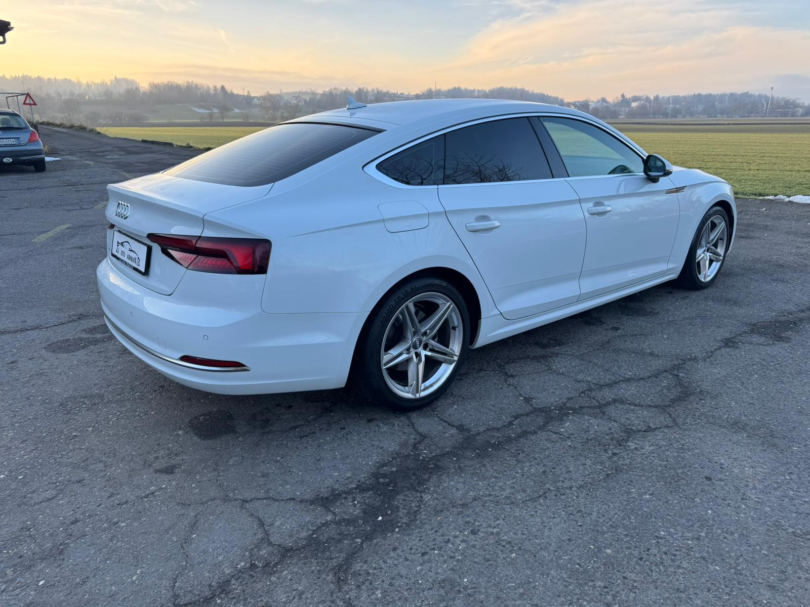 AUDI A5 Sportback 35 TDI S-Line Design S-tronic-image-5