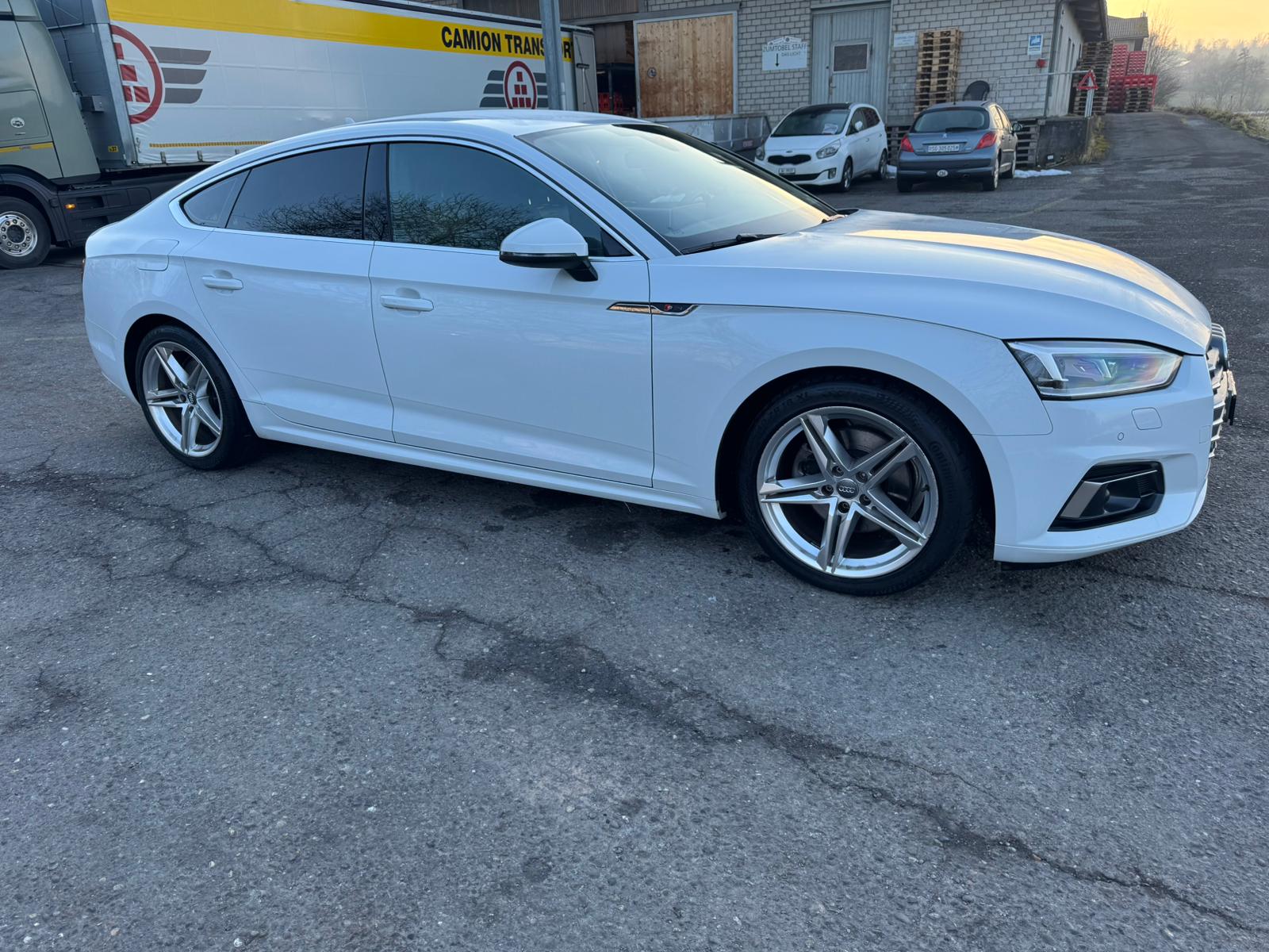 AUDI A5 Sportback 35 TDI S-Line Design S-tronic-image-2